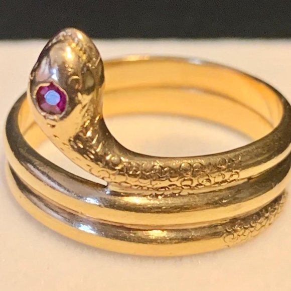 Antique Victorian Snake Ring, Yellow Gold and Ruby - Picture 3 of 5